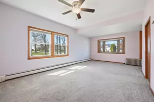 203 Main St, Lindenwood, IL 61049 - Photo 11