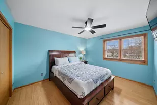 3195 Village Green Dr, Aurora, IL 60504 - Photo 19