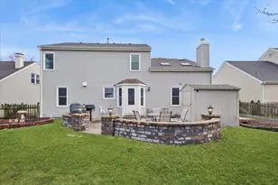 3195 Village Green Dr, Aurora, IL 60504 - Photo 25