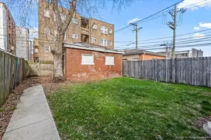 6318 S Fairfield Ave, Chicago, IL 60629 - Photo 23