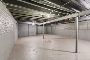 6318 S Fairfield Ave, Chicago, IL 60629 - Photo 17