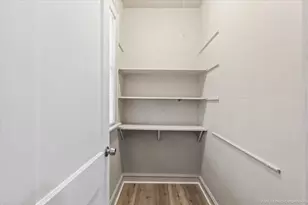 6318 S Fairfield Ave, Chicago, IL 60629 - Photo 15