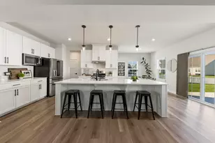 319 Atkinson Dr, Sugar Grove, IL 60554 - Photo 5