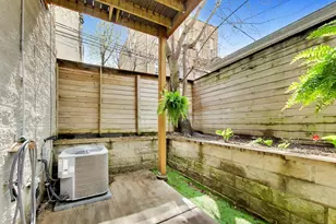 646 N Armour St, Chicago, IL 60642 - Photo 29
