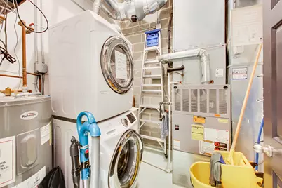 2108 W Roscoe Street, Chicago, IL 60618 - Photo 13