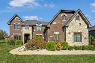 8884 Port Washington Dr, Frankfort, IL 60423 - Photo 1