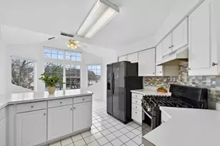 99 Ione Dr, South Elgin, IL 60177 - Photo 19