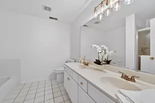 99 Ione Dr, South Elgin, IL 60177 - Photo 7