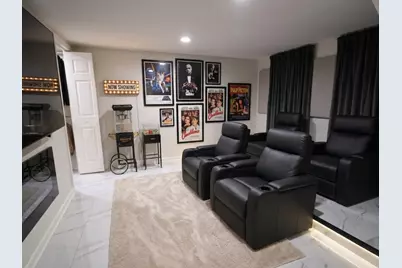 2605 W 83rd Place, Chicago, IL 60652 - Photo 9