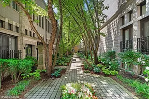 930 N Clark St, Chicago, IL 60610 - Photo 19