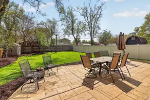 1039 Carol St, Downers Grove, IL 60516 - Photo 25