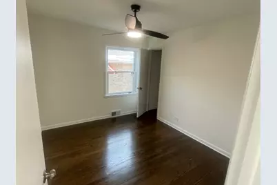 654 W 111th Street, Chicago, IL 60628 - Photo 7