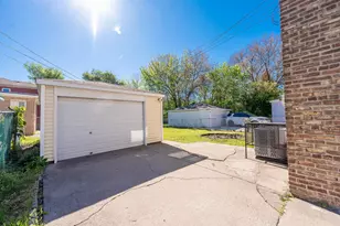 9123 S La Salle St, Chicago, IL 60620 - Photo 11