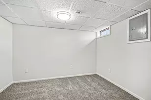 750 Duncan Dr, Aurora, IL 60506 - Photo 13