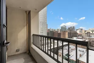1030 N State St, Chicago, IL 60610 - Photo 11