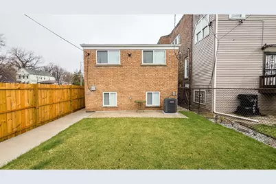 6946 S Loomis Boulevard, Chicago, IL 60636 - Photo 27