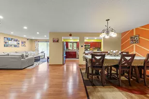 10965 S 84th Ave, Palos Hills, IL 60465 - Photo 3