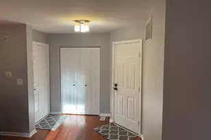 5S530 Paxton Dr, Naperville, IL 60563 - Photo 3