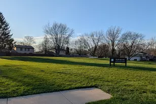 5S530 Paxton Dr, Naperville, IL 60563 - Photo 23