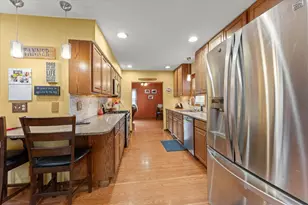 37 Ashley Ln, Champaign, IL 61820 - Photo 9