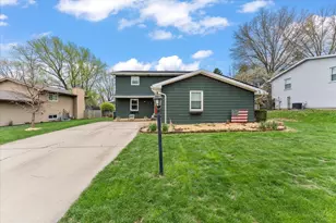 37 Ashley Ln, Champaign, IL 61820 - Photo 35