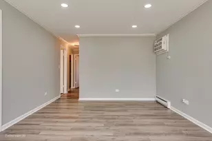 10114 Devon Ct, Rosemont, IL 60018 - Photo 3