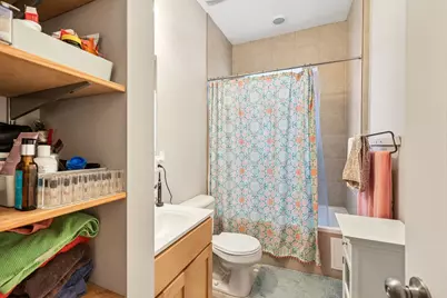 1639 W Farwell Avenue #1, Chicago, IL 60626 - Photo 11