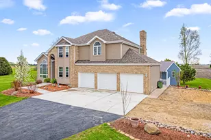 1758 N 44th Rd, Leland, IL 60531 - Photo 3
