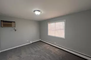 1303 N Baldwin Ct, Palatine, IL 60074 - Photo 15