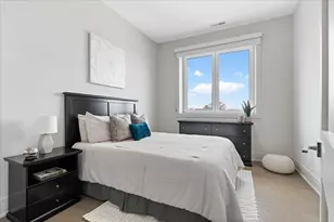 3101 N Ridgeway Ave, Chicago, IL 60618 - Photo 19