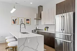 3101 N Ridgeway Ave, Chicago, IL 60618 - Photo 9