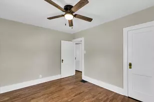 1518 W University Ave, Champaign, IL 61821 - Photo 17