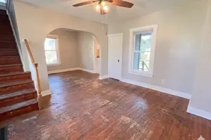 721 Dean St, Woodstock, IL 60098 - Photo 3