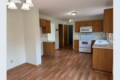 3130 Stowmarket Avenue, Rockford, IL 61109 - Photo 5