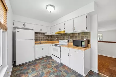1424 Lehigh Avenue #B1, Glenview, IL 60026 - Photo 9