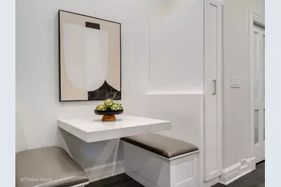 37 E Elm Street, Chicago, IL 60611 - Photo 11