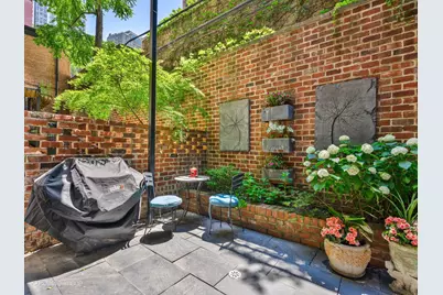 37 E Elm Street, Chicago, IL 60611 - Photo 29