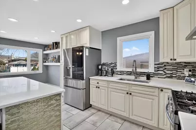 2956 W 99th Place, Evergreen Park, IL 60805 - Photo 13