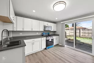 4680 W 83rd St, Chicago, IL 60652 - Photo 7