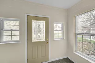 176 Sandalwood Ln, Bolingbrook, IL 60440 - Photo 3