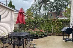 3028 W Eastwood Ave, Chicago, IL 60625 - Photo 17