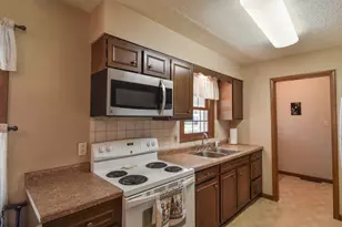 1507 S Oak St, Pontiac, IL 61764 - Photo 7