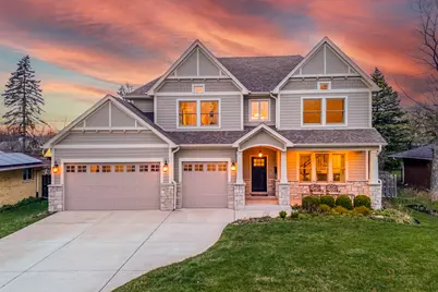 1849 N Chestnut Avenue, Arlington Heights, IL 60004 - Photo 1