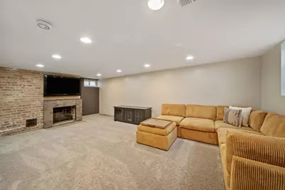 901 S Seminary Avenue, Park Ridge, IL 60068 - Photo 29