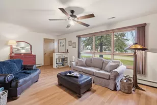 27668 W Luana Ln, Ingleside, IL 60041 - Photo 5