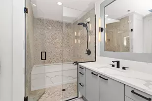 10 E Delaware Pl, Chicago, IL 60611 - Photo 13