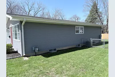 924 Spring Avenue, Saint Charles, IL 60174 - Photo 5