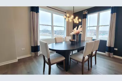 2223 Waters Edge Drive, Schaumburg, IL 60173 - Photo 13