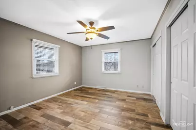 27317 W Lakeview Drive S, Lake Barrington, IL 60084 - Photo 11