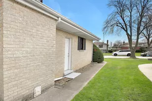 1008 W Ash Dr, Mount Prospect, IL 60056 - Photo 35